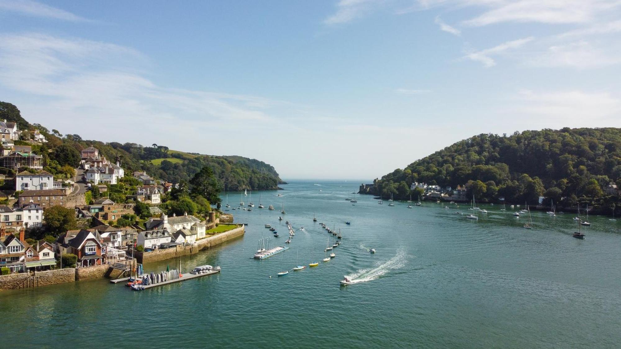 Apartamento River View With Parking & Balcony Dartmouth